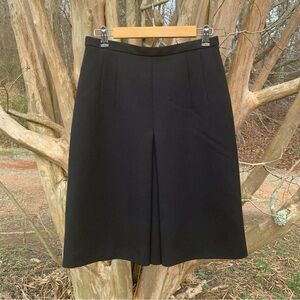Akris Punto Wool Pleat Skirt in Black